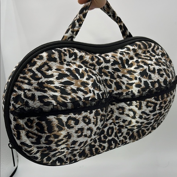 Leopard Print Women's Bra Organizer Travel Bag - Picture 1 of 4